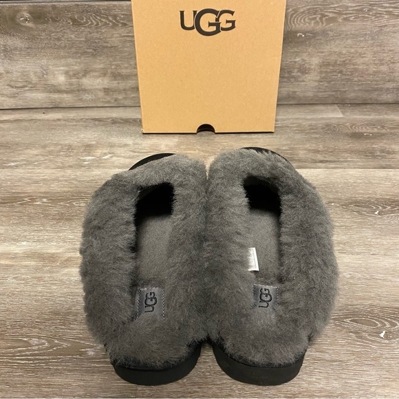UGG | Cluggette Slippers In Black Grey Indoor Outdoor NEW - Picture 8 of 17